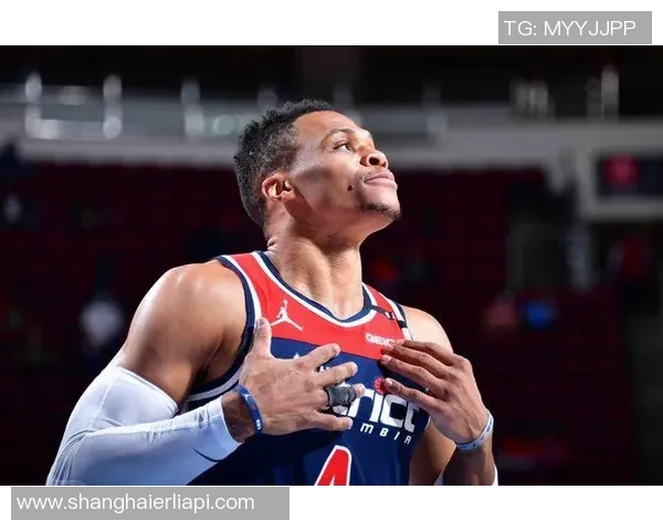 克林根弧顶稳准出手命中关键踩线两分投射练成助球队锁定胜局