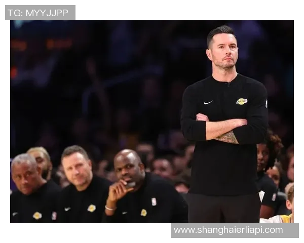 雷迪克：今晚关键在于传球 本应有35次助攻的表现