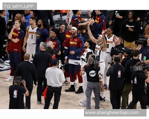 小阿德尔曼为戈登感到难过称尽管表现优秀仍未能获胜